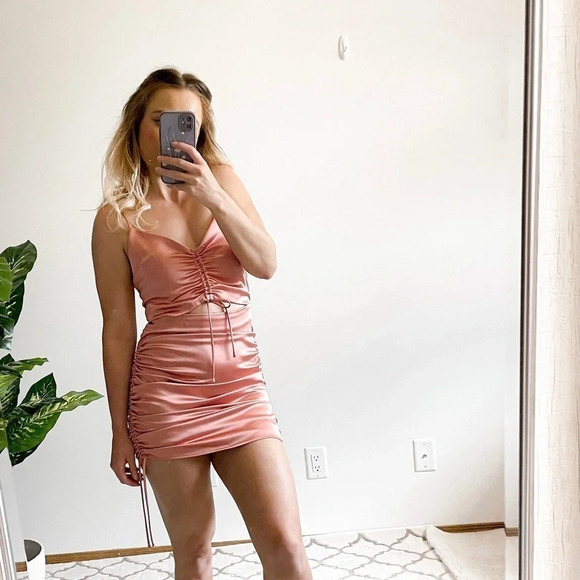 Zara Satin Like Cut Out Draped Ruched Mini Dress Peach Pink Sz S - Picture 3 of 8